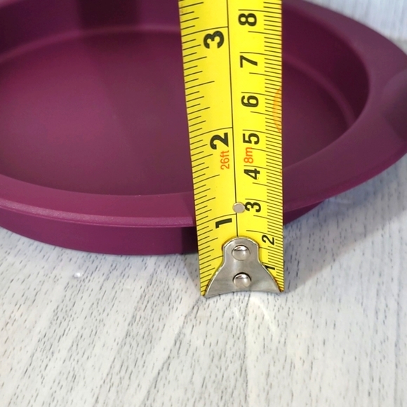 Tupperware Silicone Round Mold set of 2 New - Picture 4 of 9